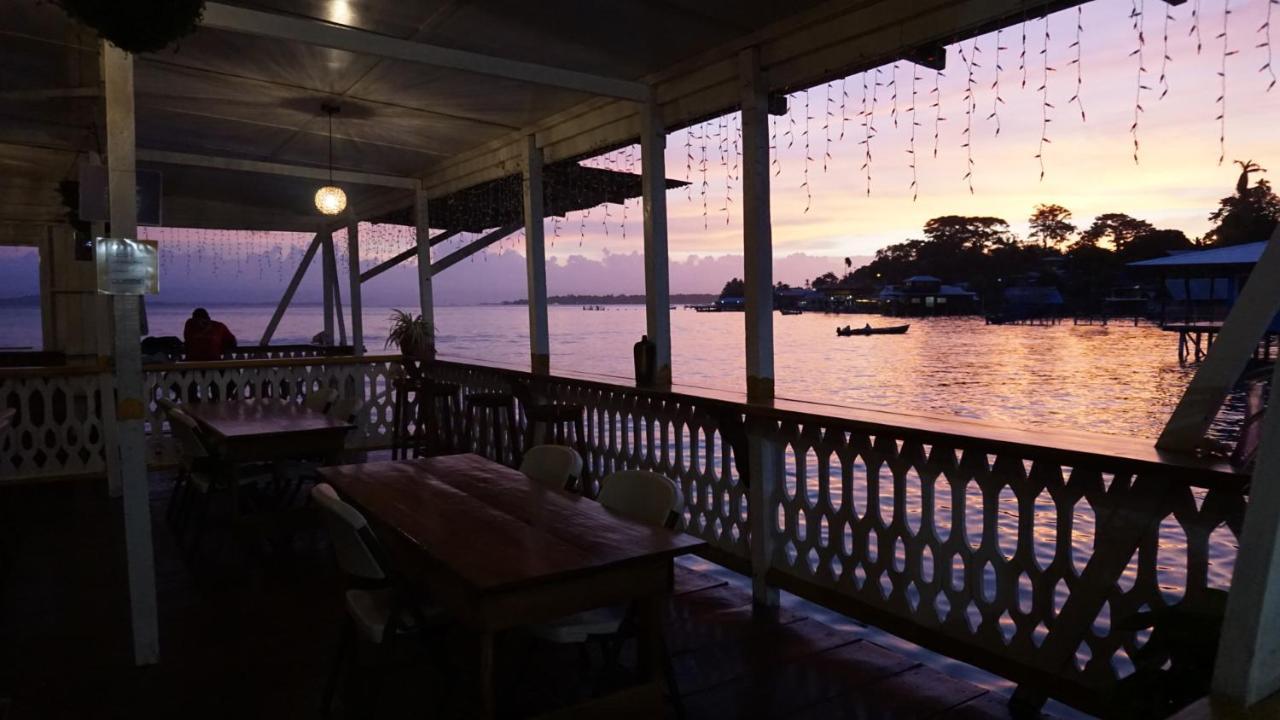 Hotel Caribbean View Бастиментос Экстерьер фото