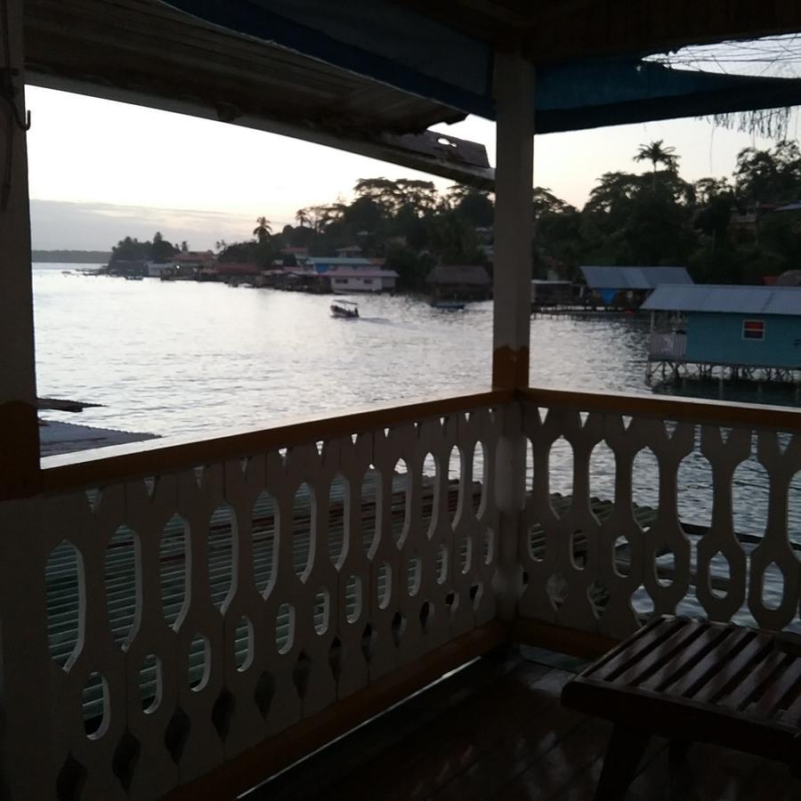 Hotel Caribbean View Бастиментос Экстерьер фото